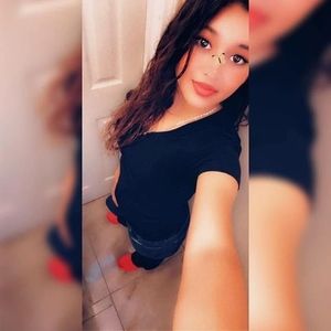 Meet your Posher, Jasmine